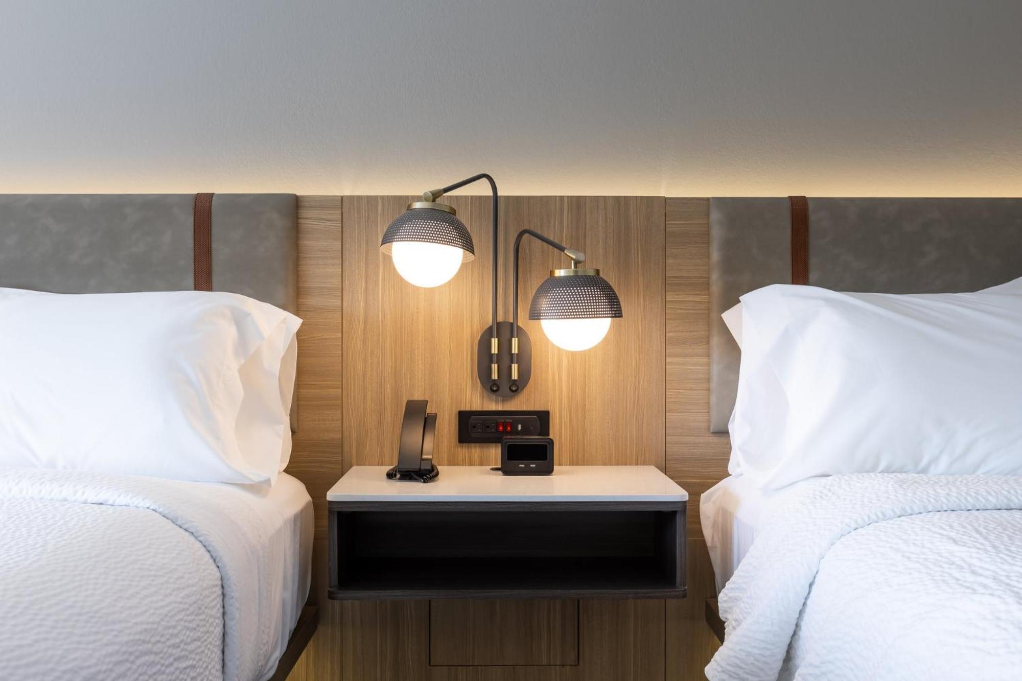 Holiday Inn Anderson By Ihg Zewnętrze zdjęcie