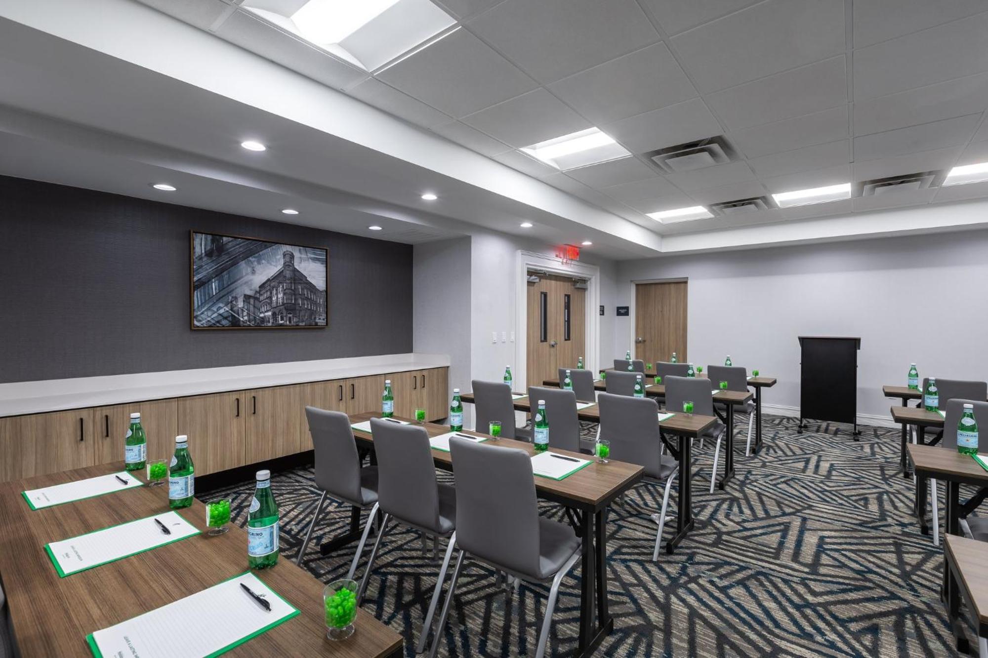 Holiday Inn Anderson By Ihg Zewnętrze zdjęcie