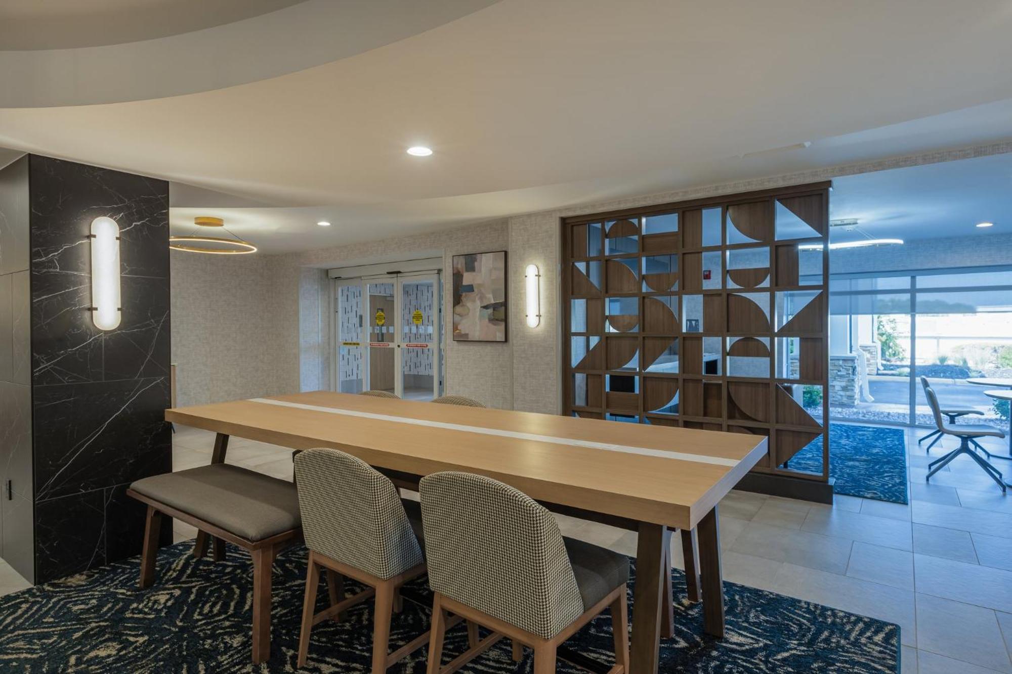 Holiday Inn Anderson By Ihg Zewnętrze zdjęcie